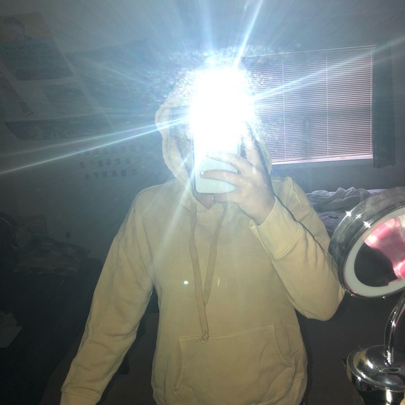 cute yellow hoodie - Picture 4 of 4